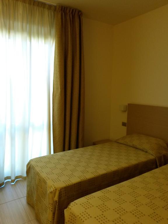 Hotel Eracle Маринела ди Селинунте Стая снимка